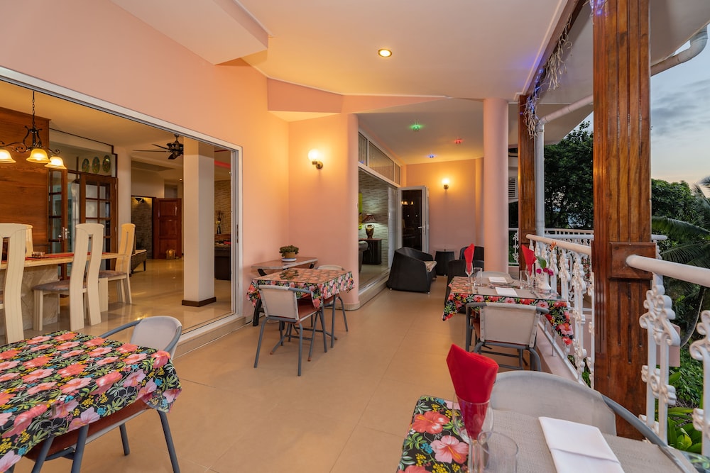 Glacis Heights Villa 25/50