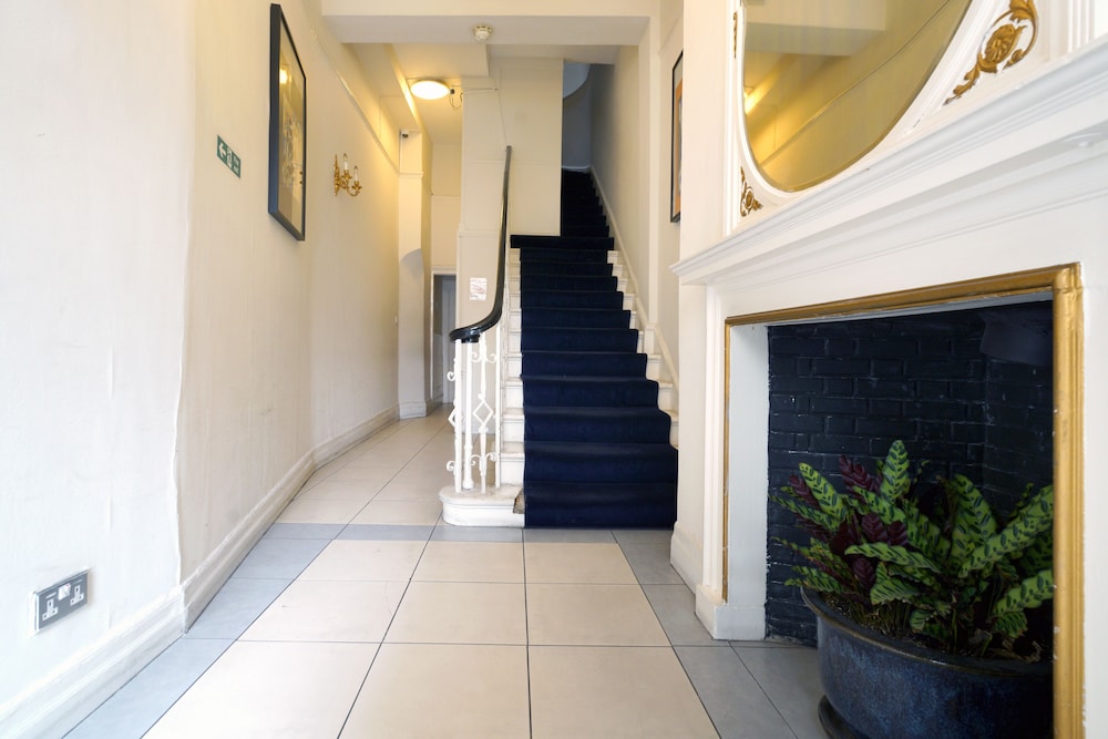 17 Hertford Street 14/42