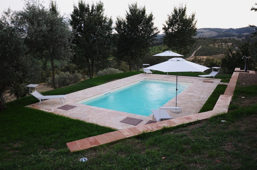 Azienda Agraria Montelujano 33/35