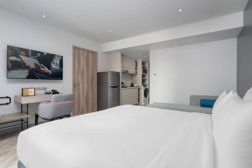 Oakwood Studios Sukhumvit Bangkok 7/42