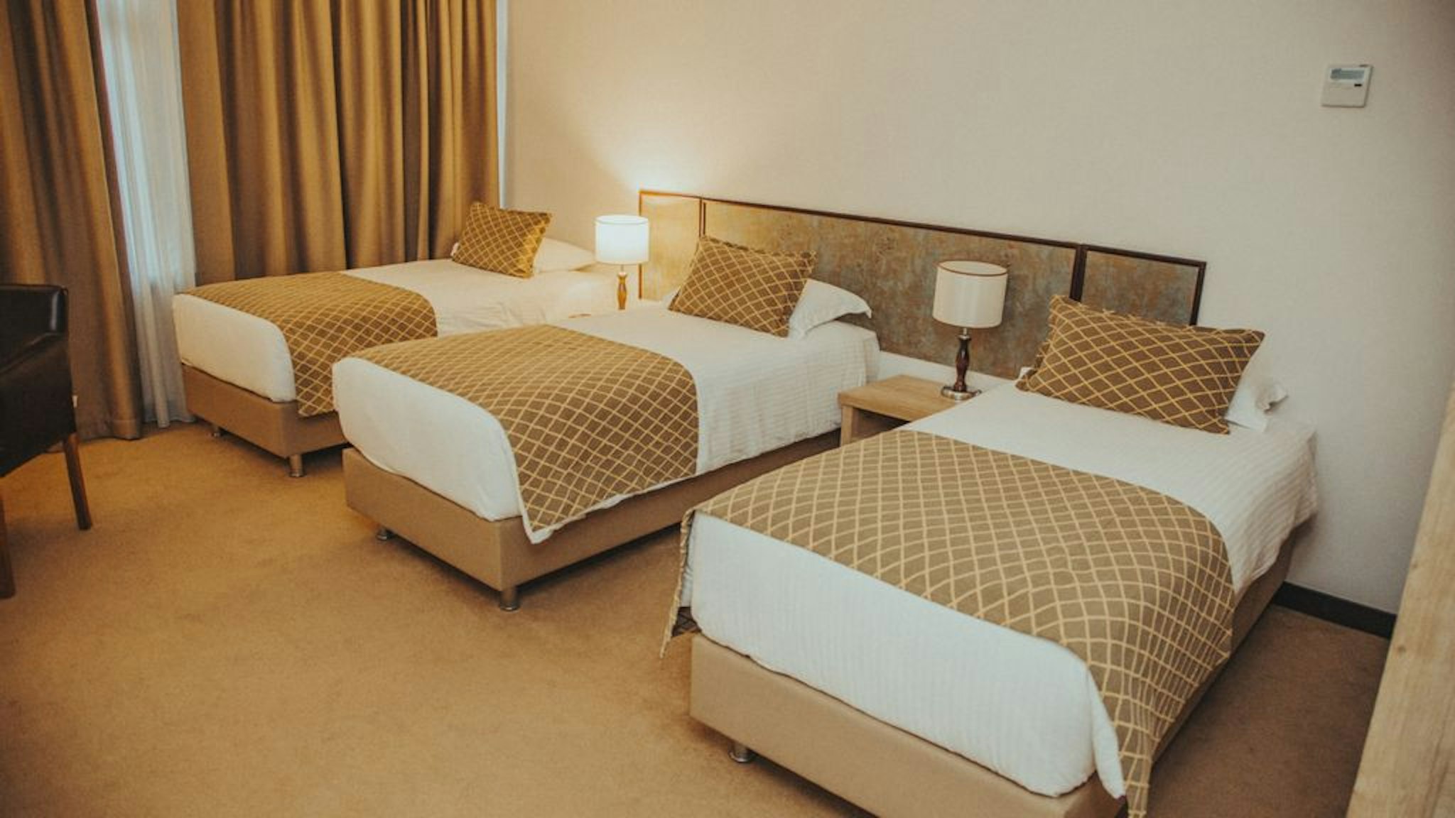 STANDARD, DOUBLE OR TWIN BED