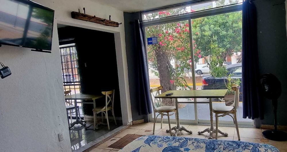 Suites Ejecutivas KenZi 46/67