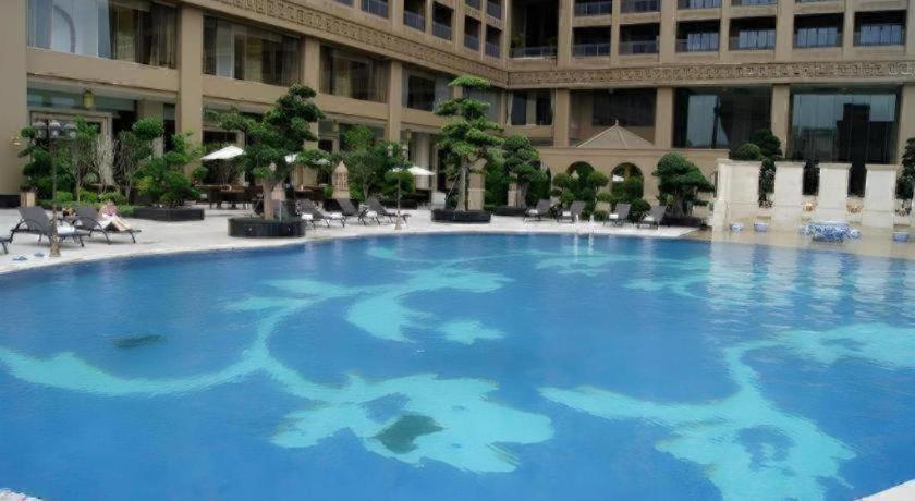 Babylon Hotel 53/53