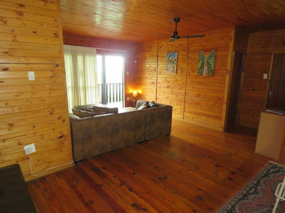 Viewpoint Lodge 16/50