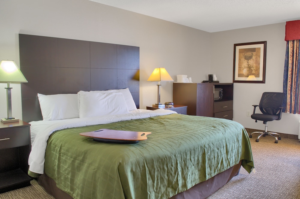 Hometown Inn Thomasville 20/52
