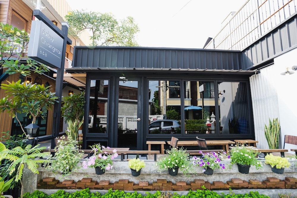 Sabuy Chiangmai Bed & Breakfast 2/73