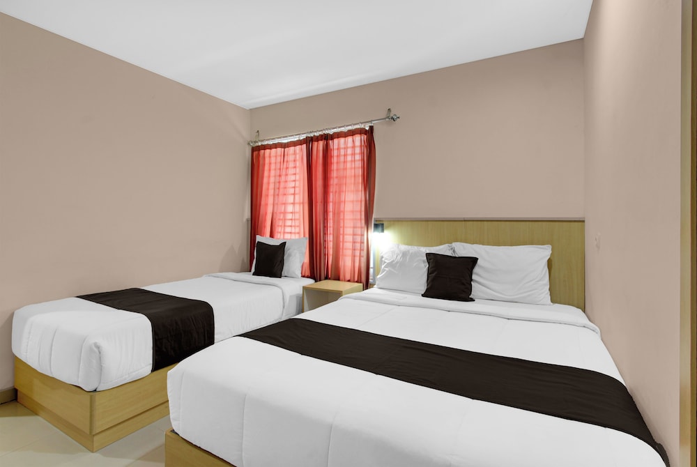 Hotel O near Taman Sriwedari formerly Indria Inn 8/42