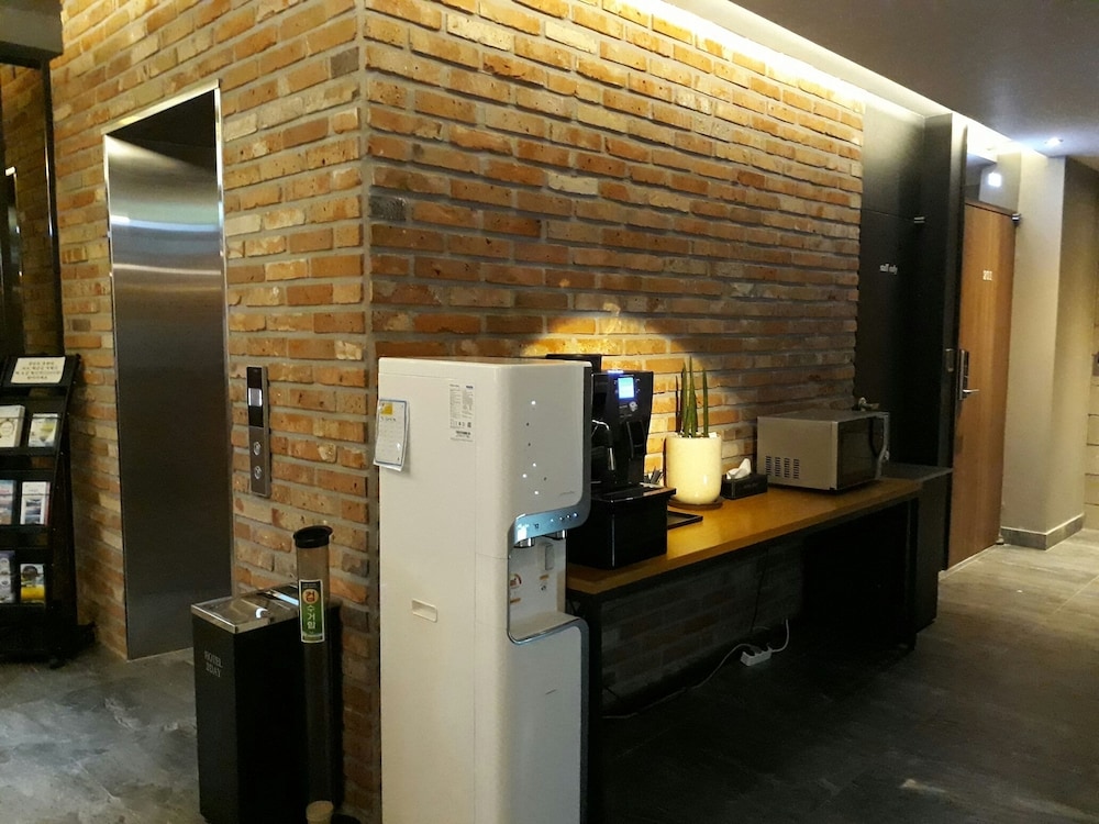 2Day Hotel 6/50