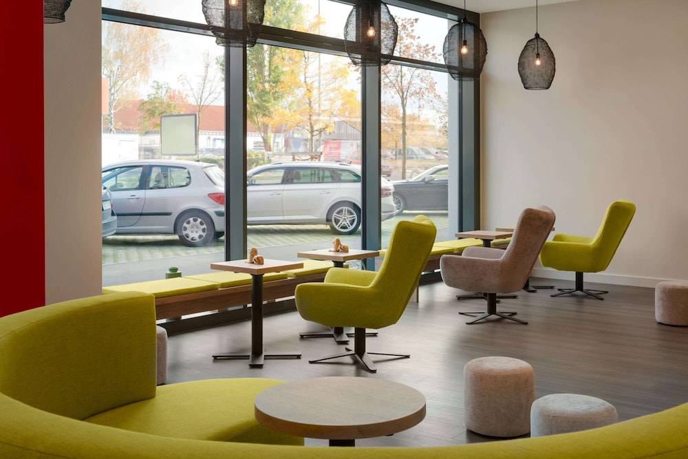 Super 8 by Wyndham Augsburg 42/53