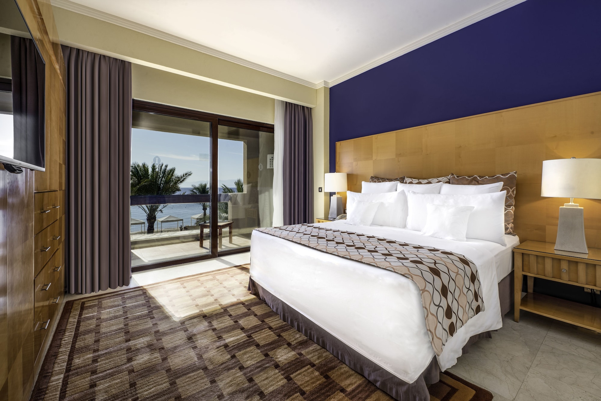 1 Bedroom, Suite, Double Bed, Sea View, Smoking
