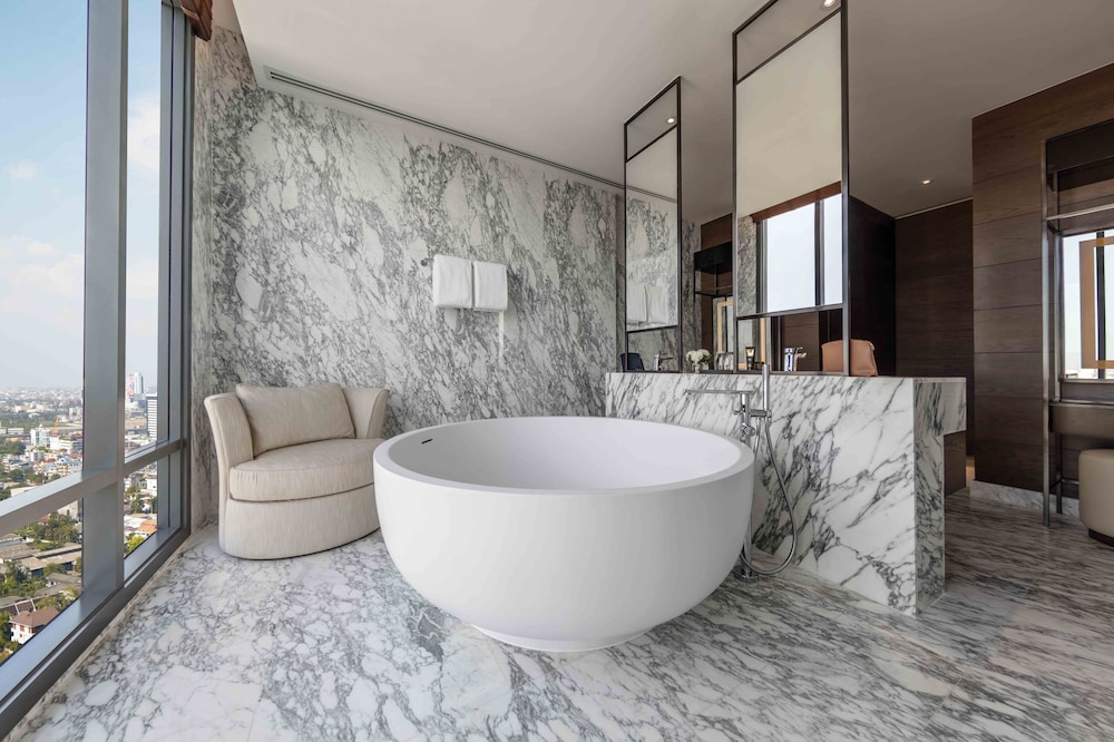 137 Pillars Suites 11/59
