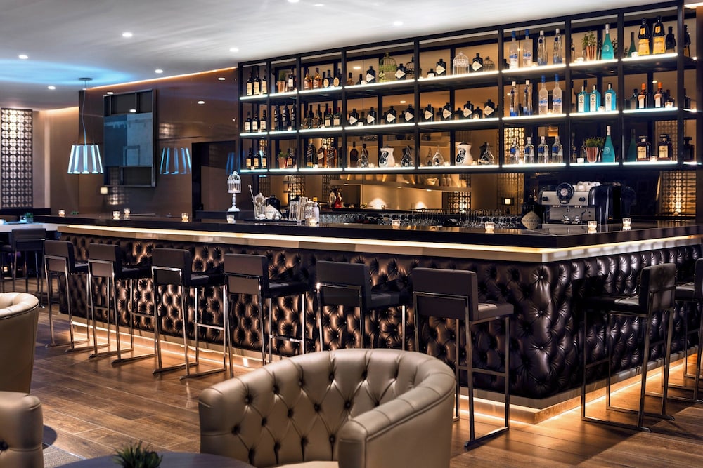 AC Hotel by Marriott Panama City 33/48