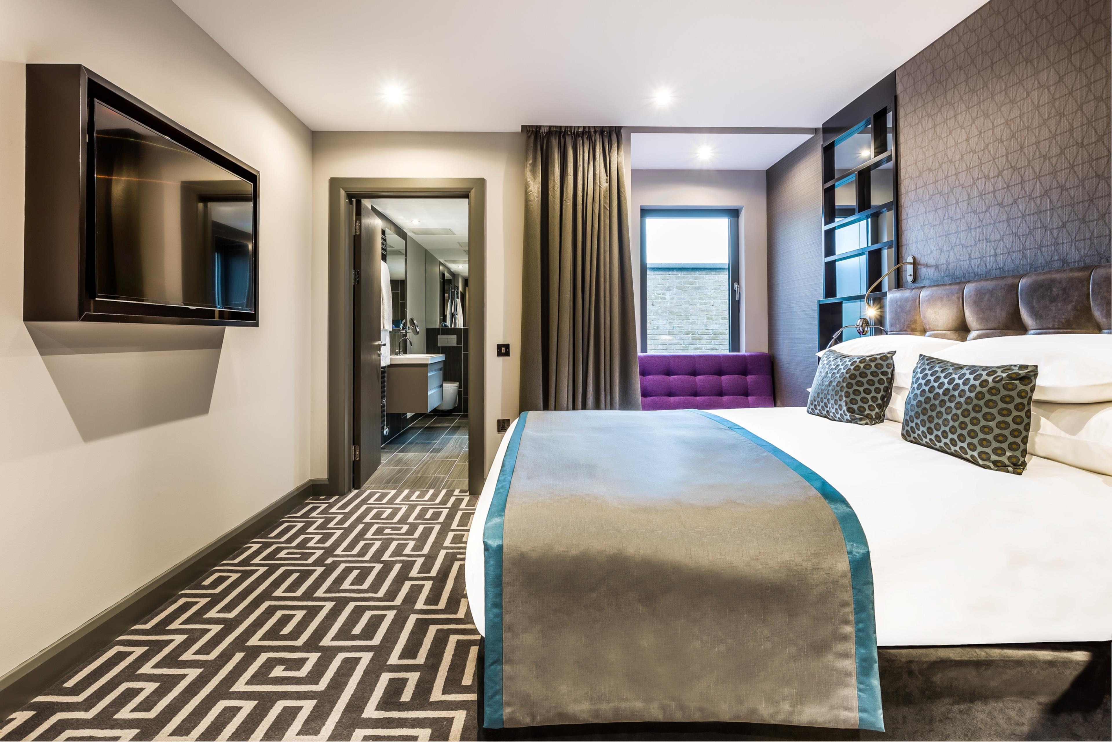 Hoxton Studio Suite