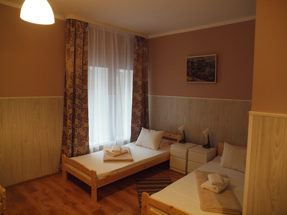 Alta Hostel 17/67