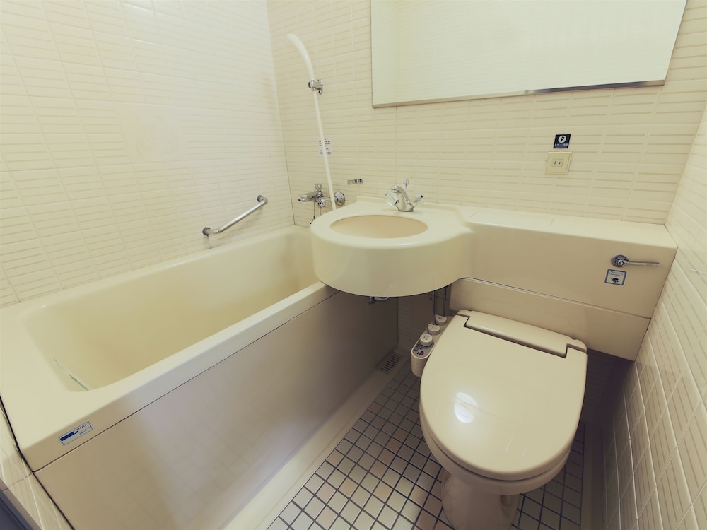 Apa Hotel Tsuruoka-Ekimae 10/57