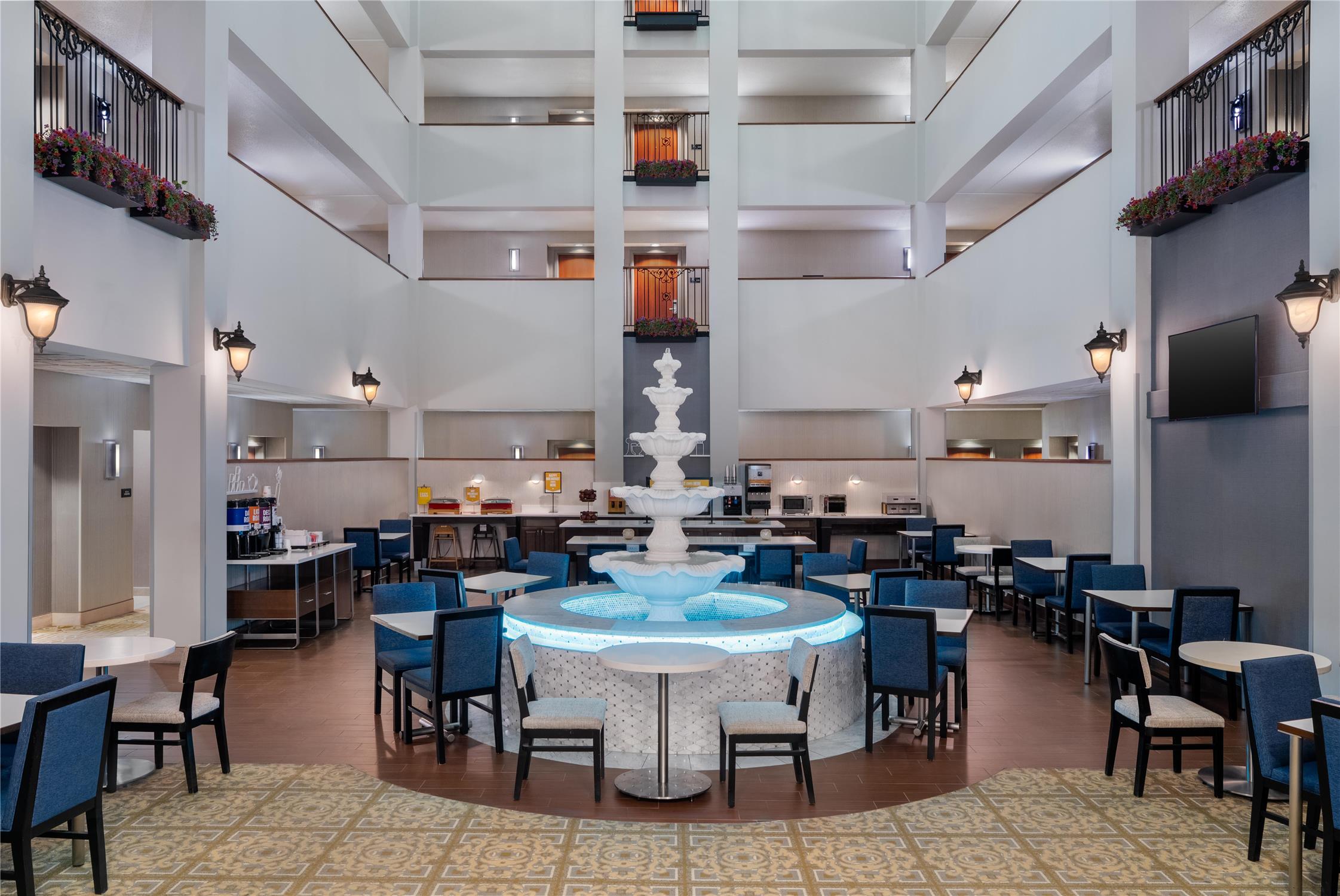 Hampton Inn And Suites Rockville Centre 69/85