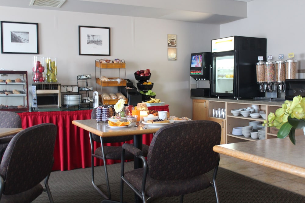 Travelodge by Wyndham Fort McMurray 31/49