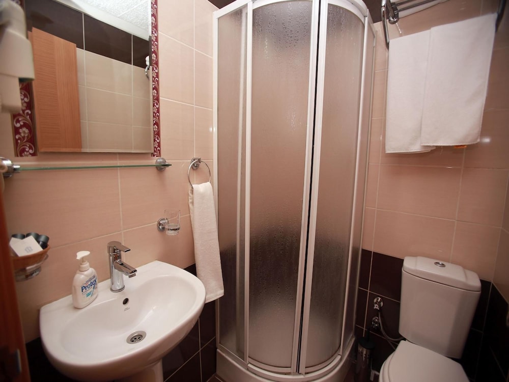 Arife Sultan Hotel 58/59