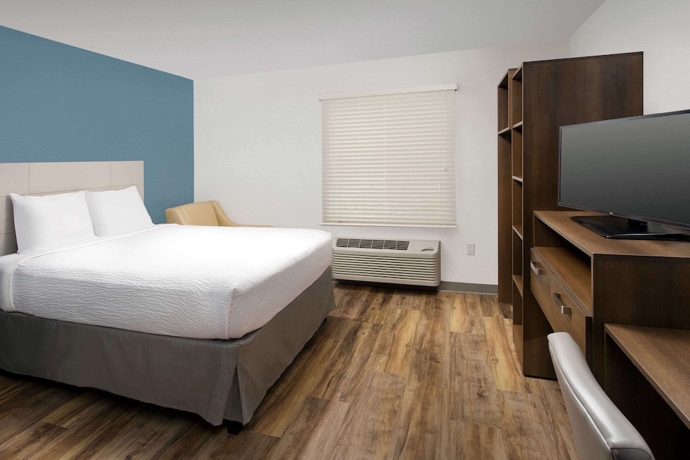 Extended Stay America - Select Suites Orlando - Airport 30/57