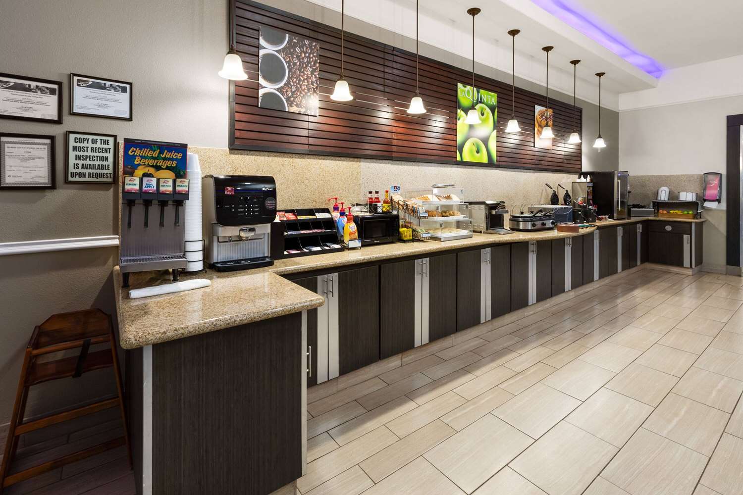 restaurant cafeteria