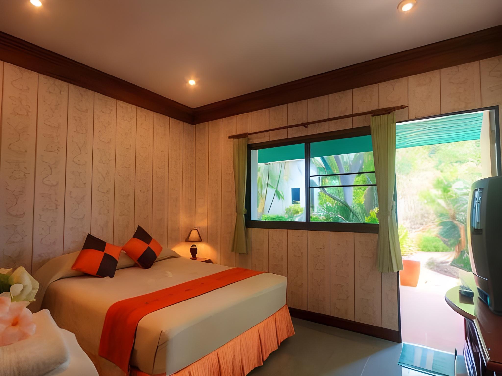 Lela, Double Bed