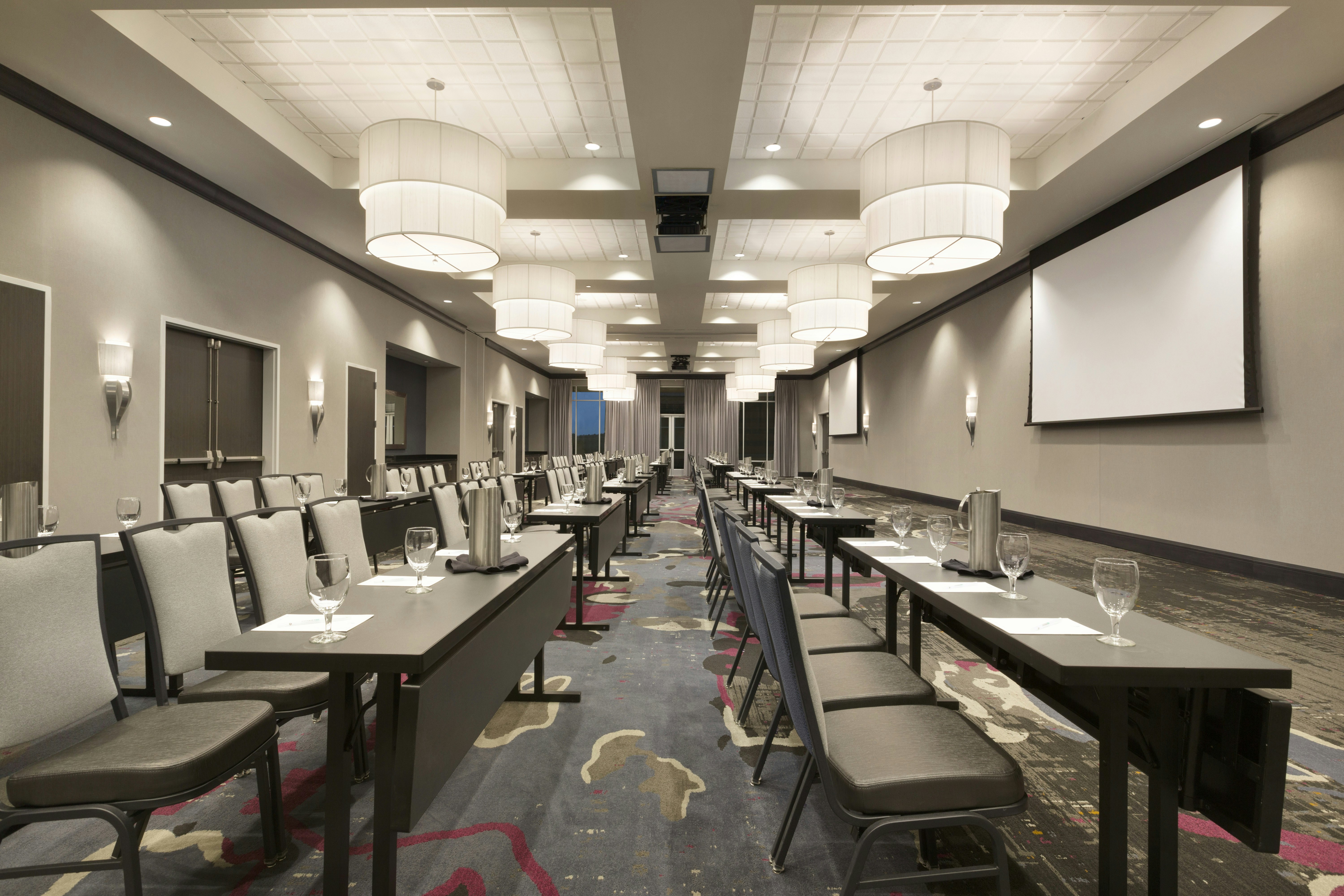 Embassy Suites By Hilton Greenville Downtown Riverplace 59/64