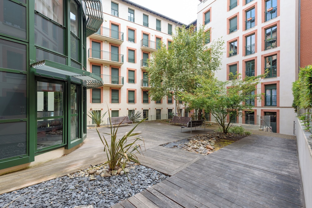 Residhotel Toulouse Centre 63/72