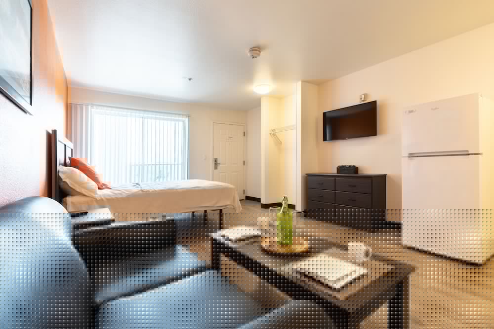 Crossland Economy Studios - Tucson - Butterfield Drive 18/20