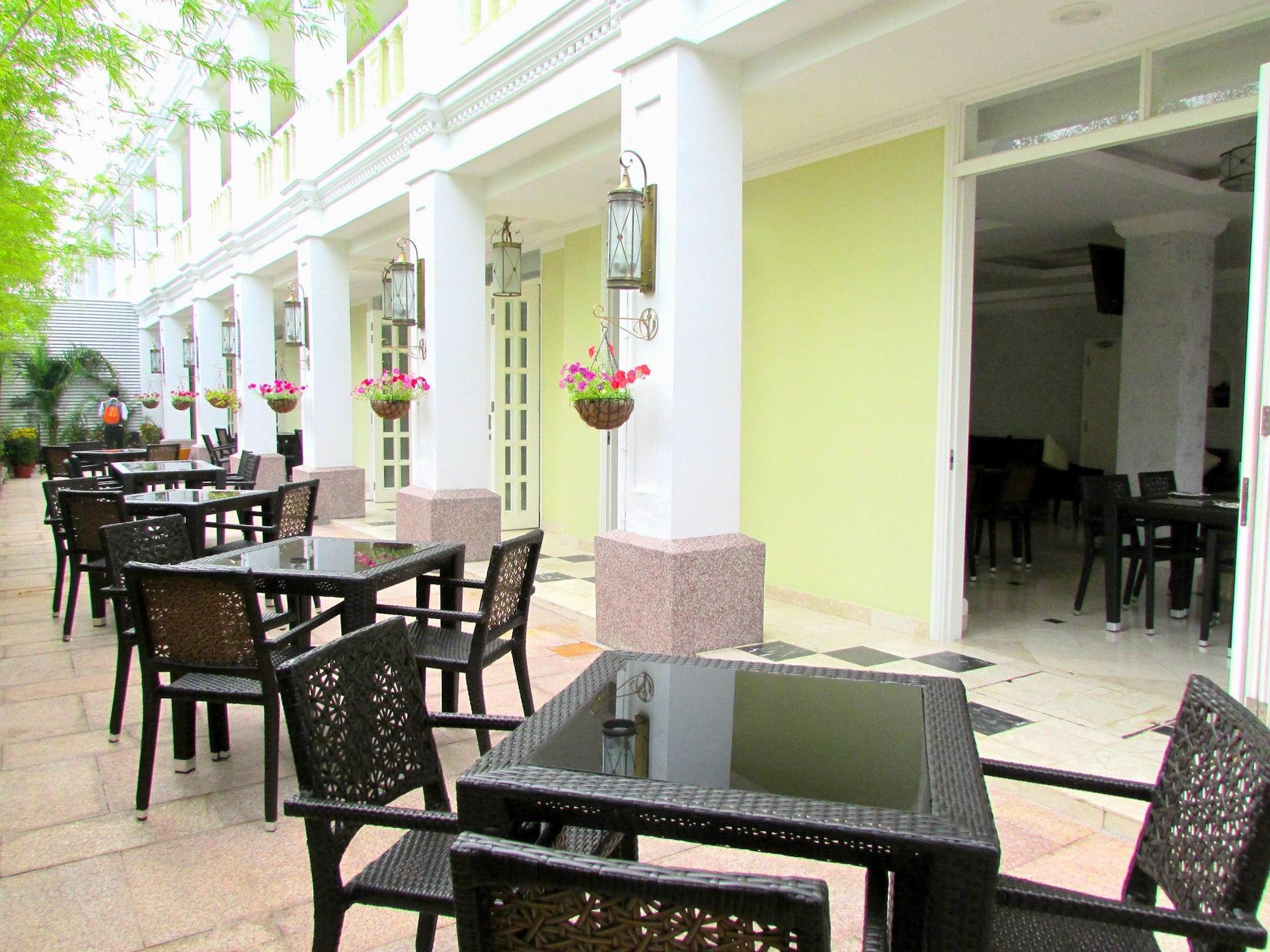 RC Hotel 26/34