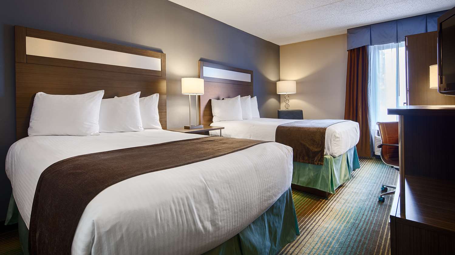 O Hare North Elk Grove Hotel 4/9