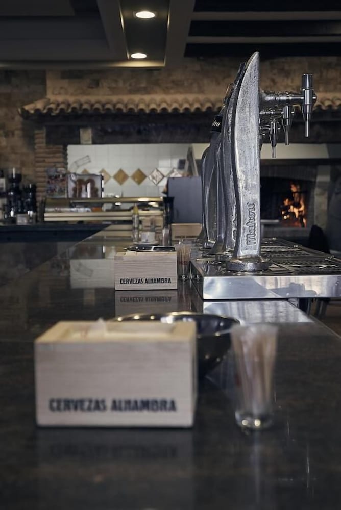 Hotel Restaurante Dama de Baza 34/55
