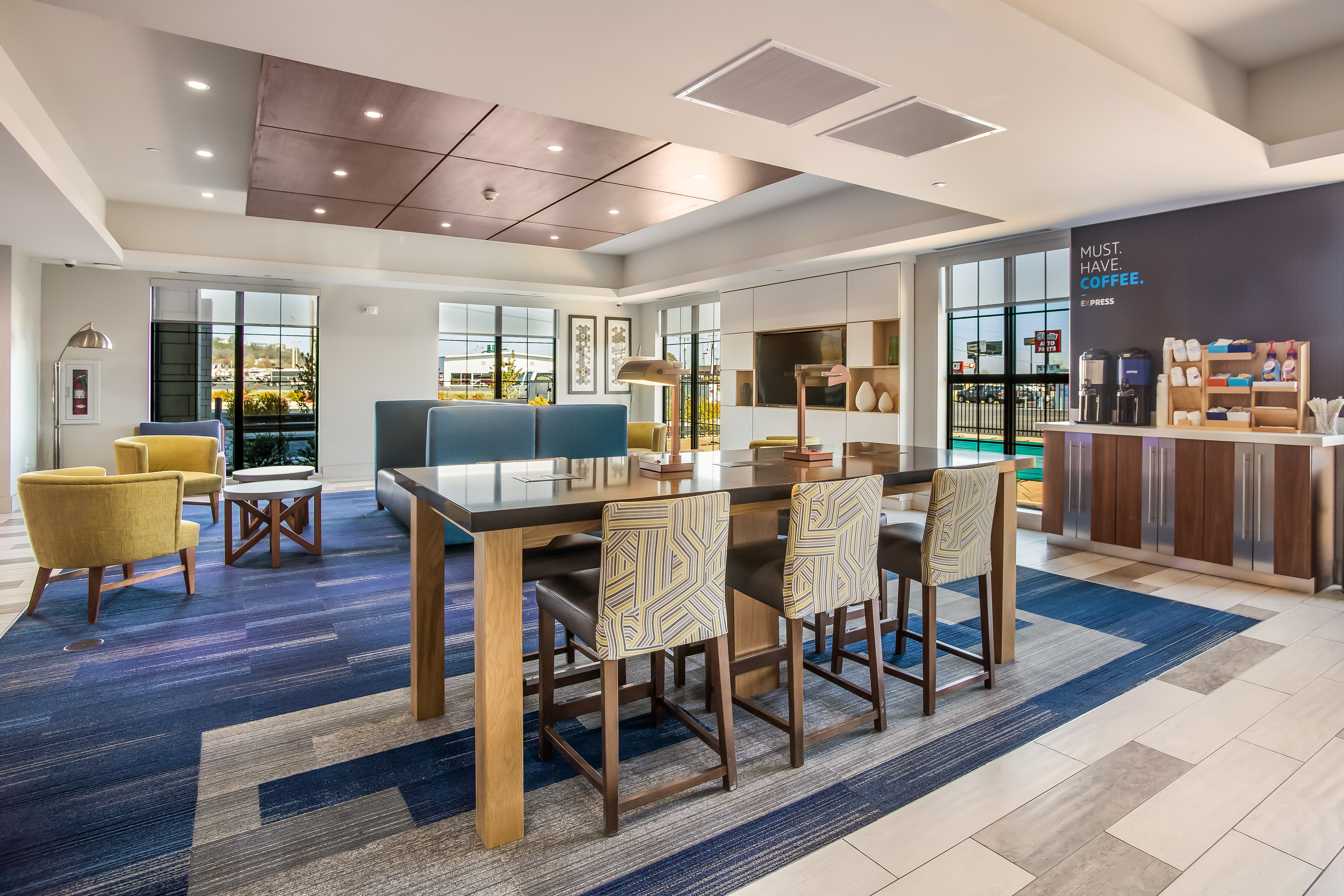 Holiday Inn Express Suites East Tulsa Catoosa 18/27