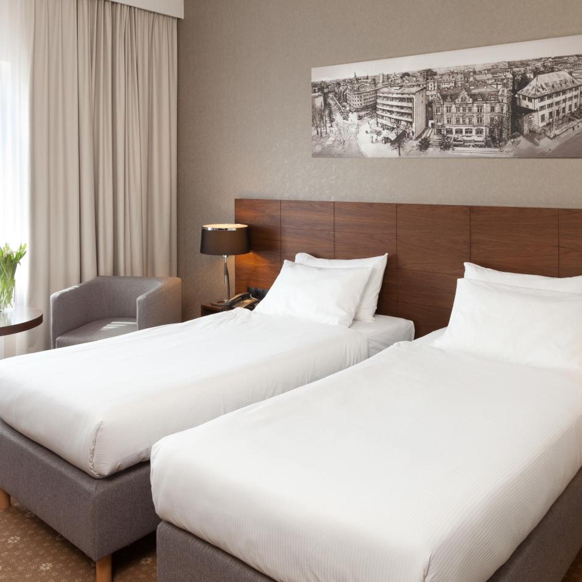 Deluxe, Twin Beds, Warminski Hotel & Conference 3/6