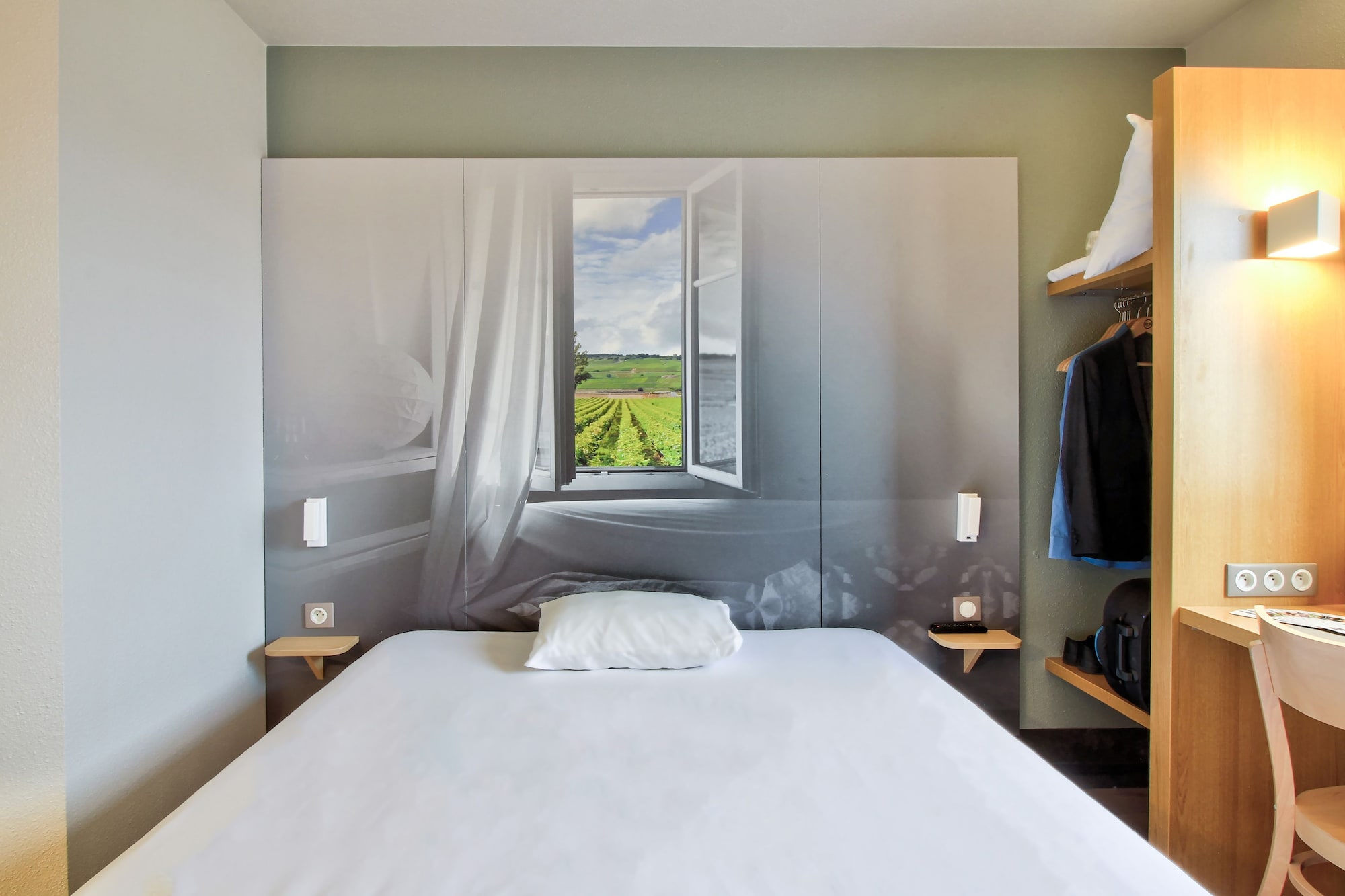 Room at B&B HOTEL Beaune Sud 2, BEAUNE