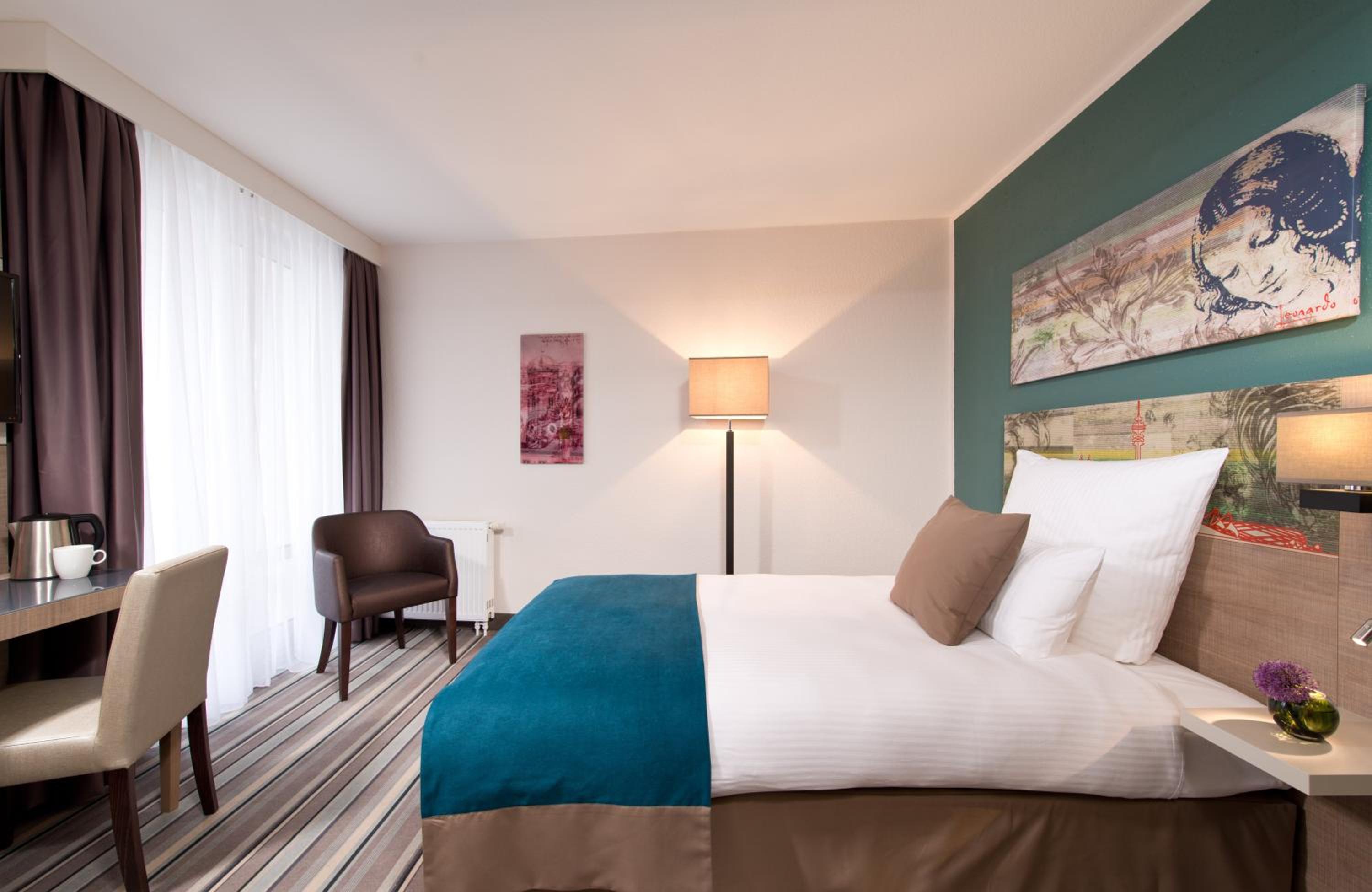 Comfort, Twin Beds