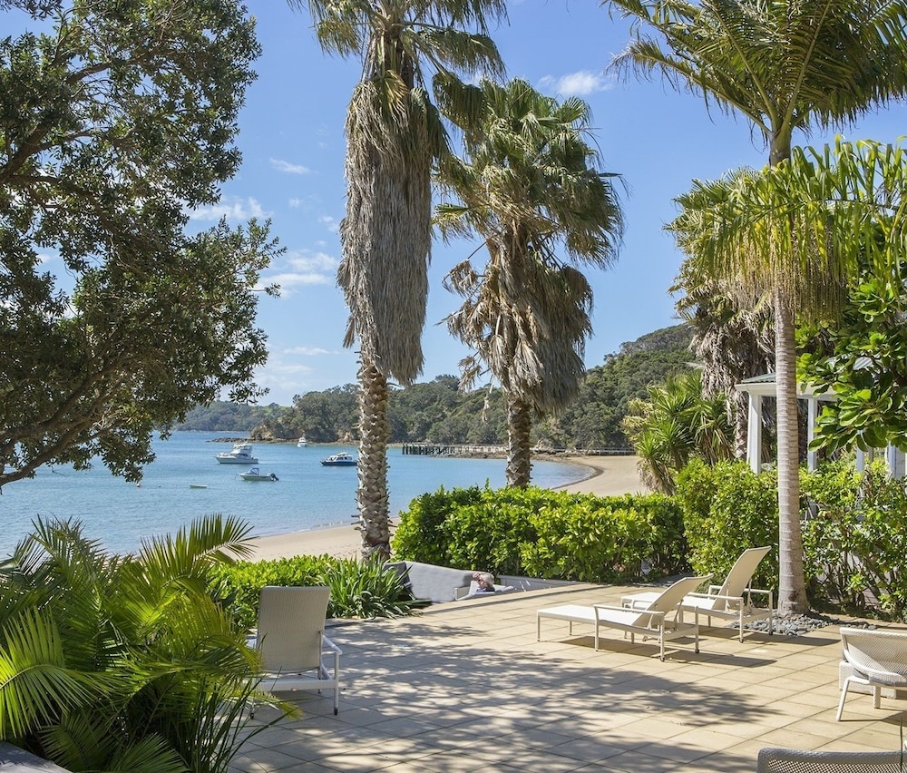 BEACH HOUSE KAWAU ISLAND 37/51