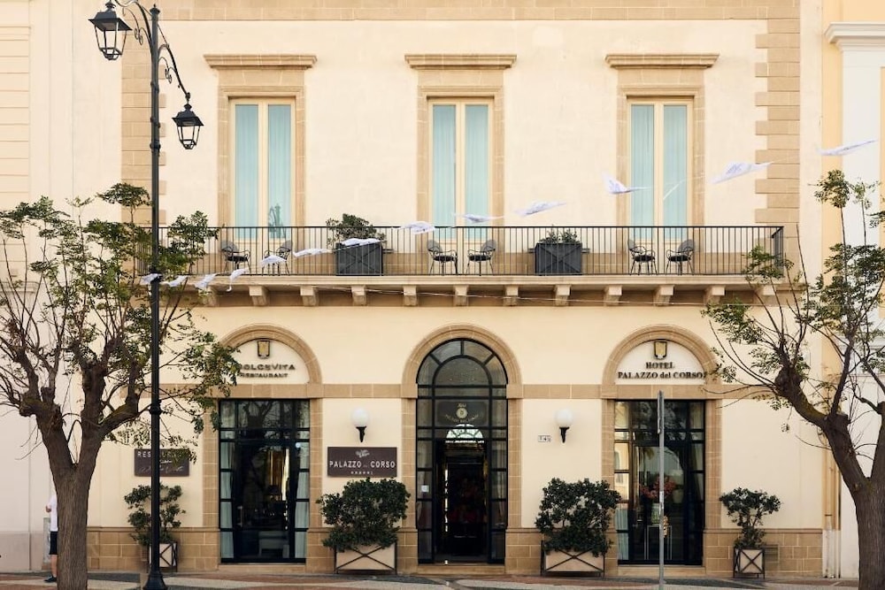Palazzo Del Corso 5/81