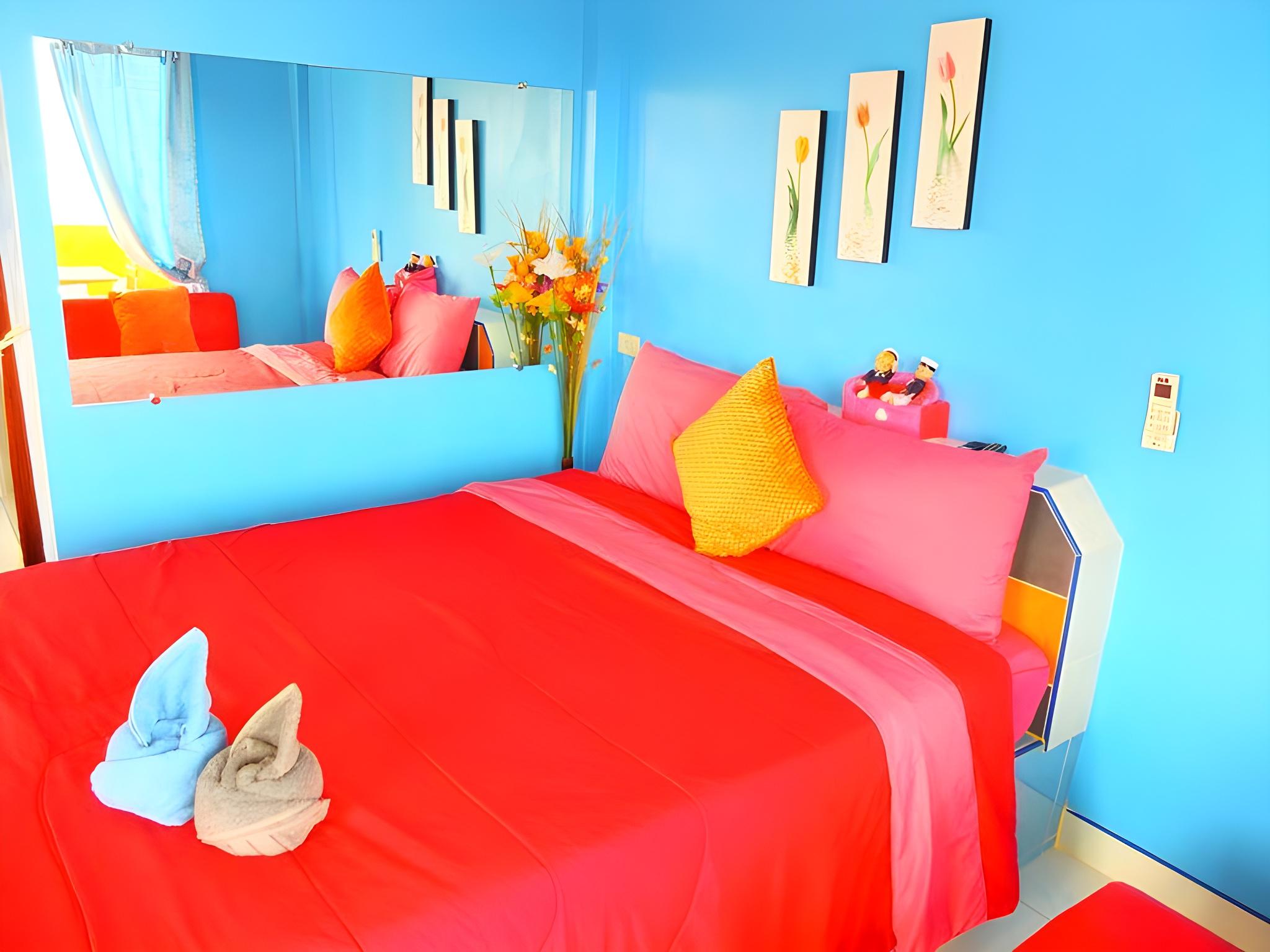 Baan Navy Hotel 52/64