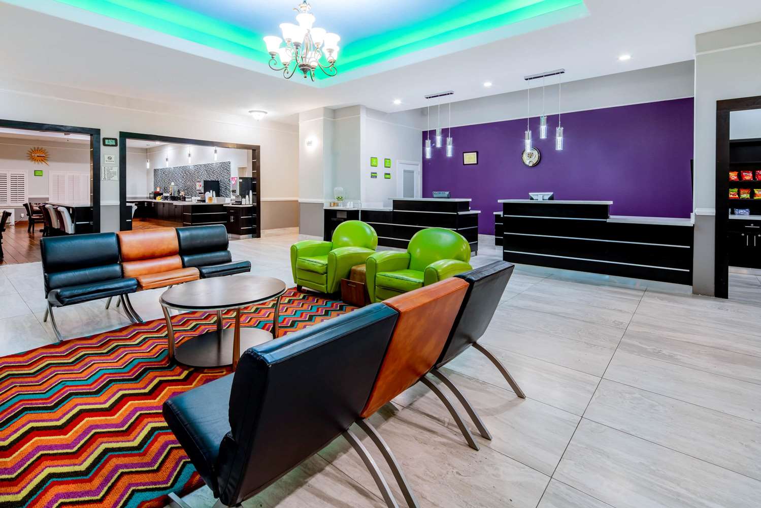 La Quinta Inn and Suites by Wyndham Alamo - McAllen East 29/45