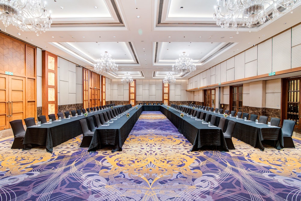 HYATT AHMEDABAD 31/50