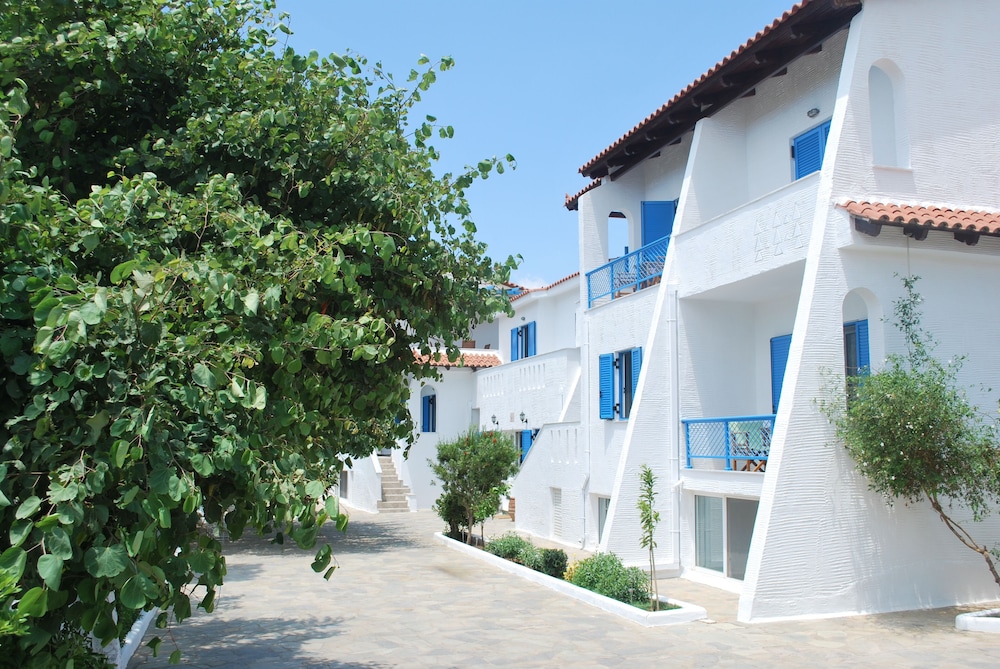 Aelia Apartments 4/61