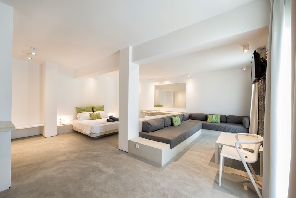 Relux Ios Hotel 55/74