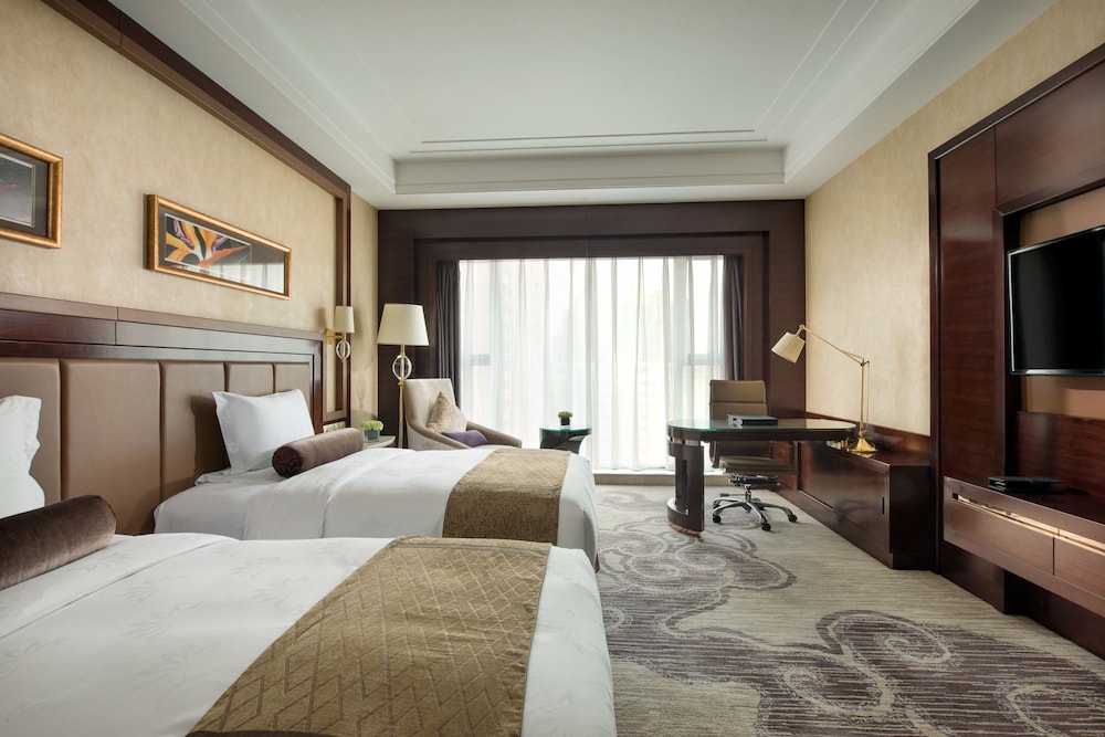Standard, Twin Beds