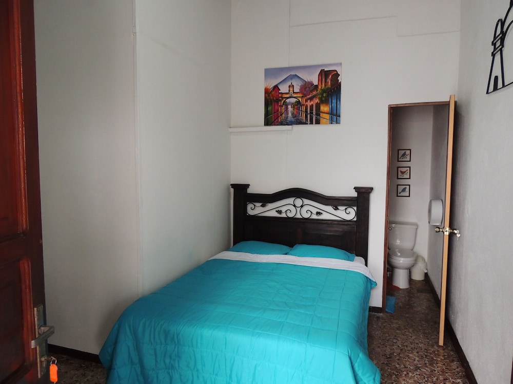 Feathers Hotel And Lounge - Hostel 9/60