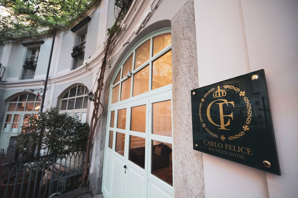 Carlo Felice Boutique Hotel 2/39