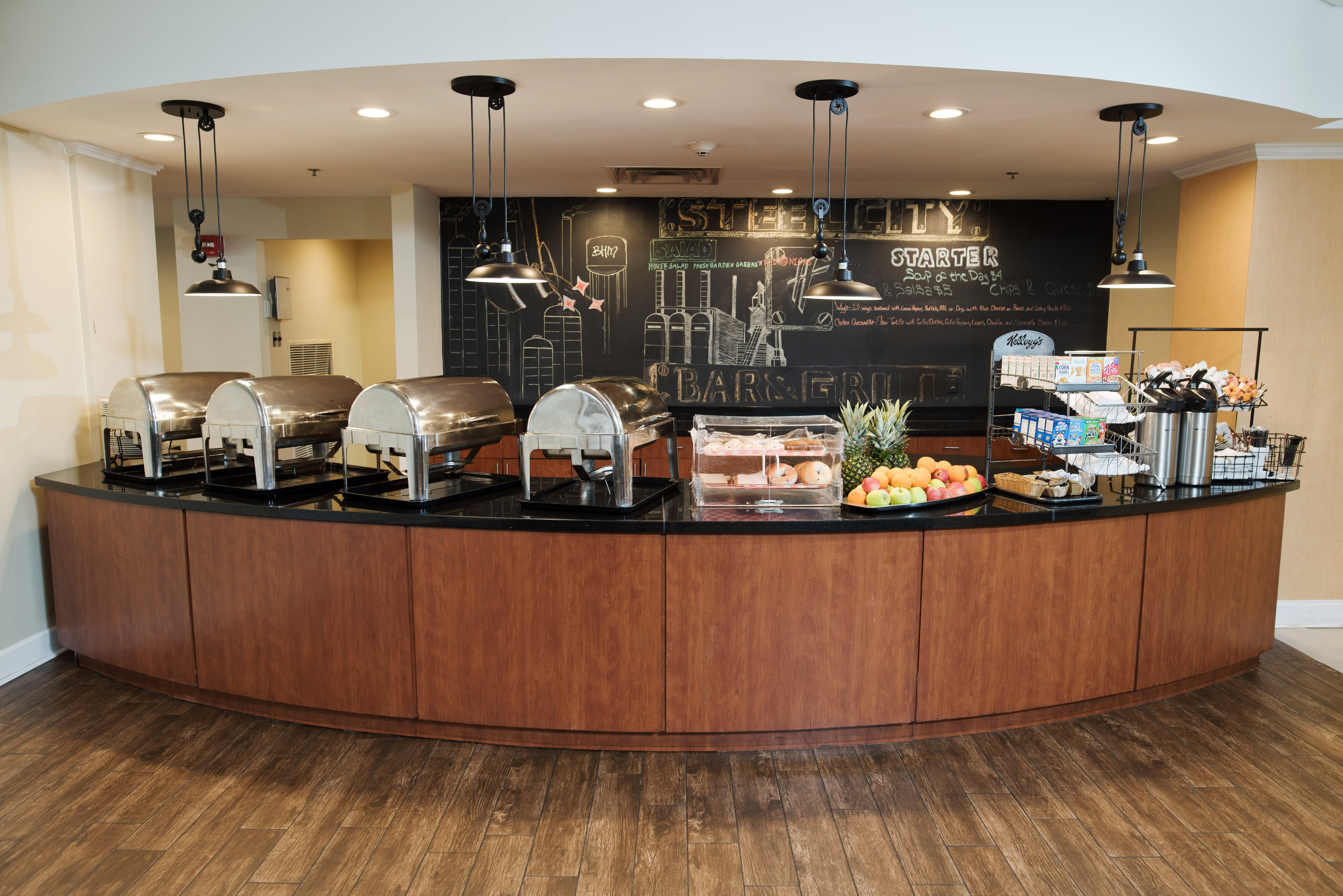 Holiday Inn Birmingham-Airport 14/63