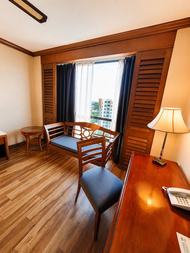 Sabah Oriental Hotel 48/69