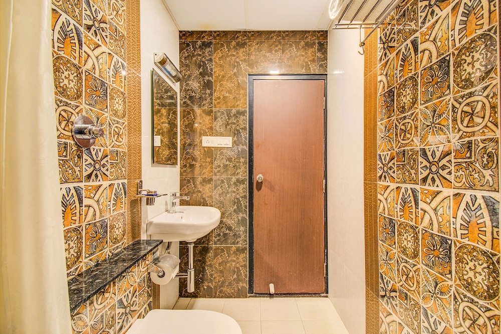 Fabhotel Corporate Crown Koramangala 30/32