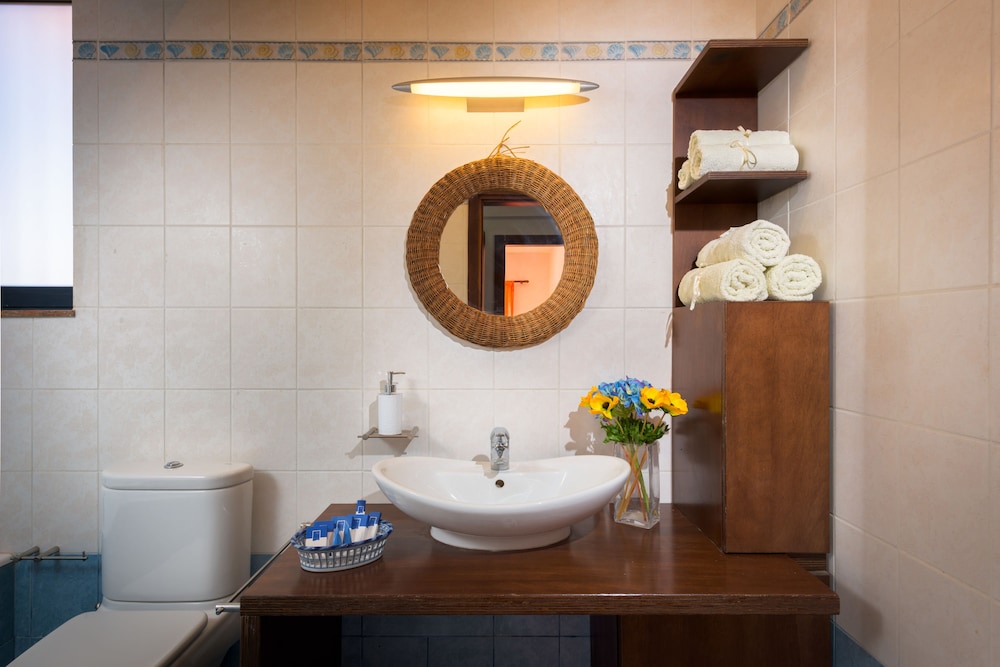 Cristelia Luxury Sea Front And Pool Villa 41/41