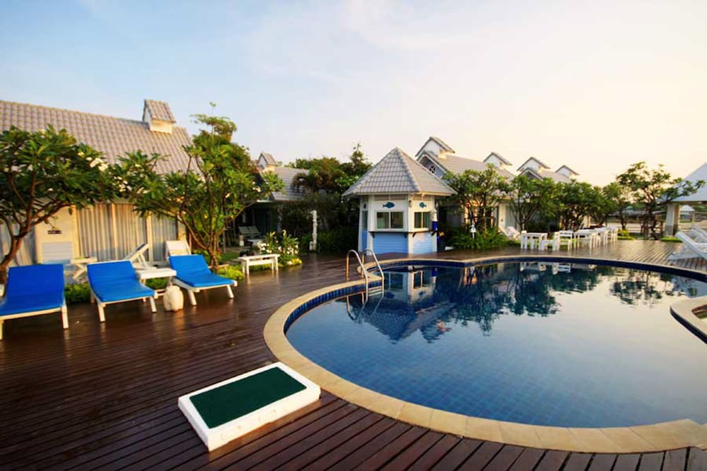 Blue Sky Resort 50/50